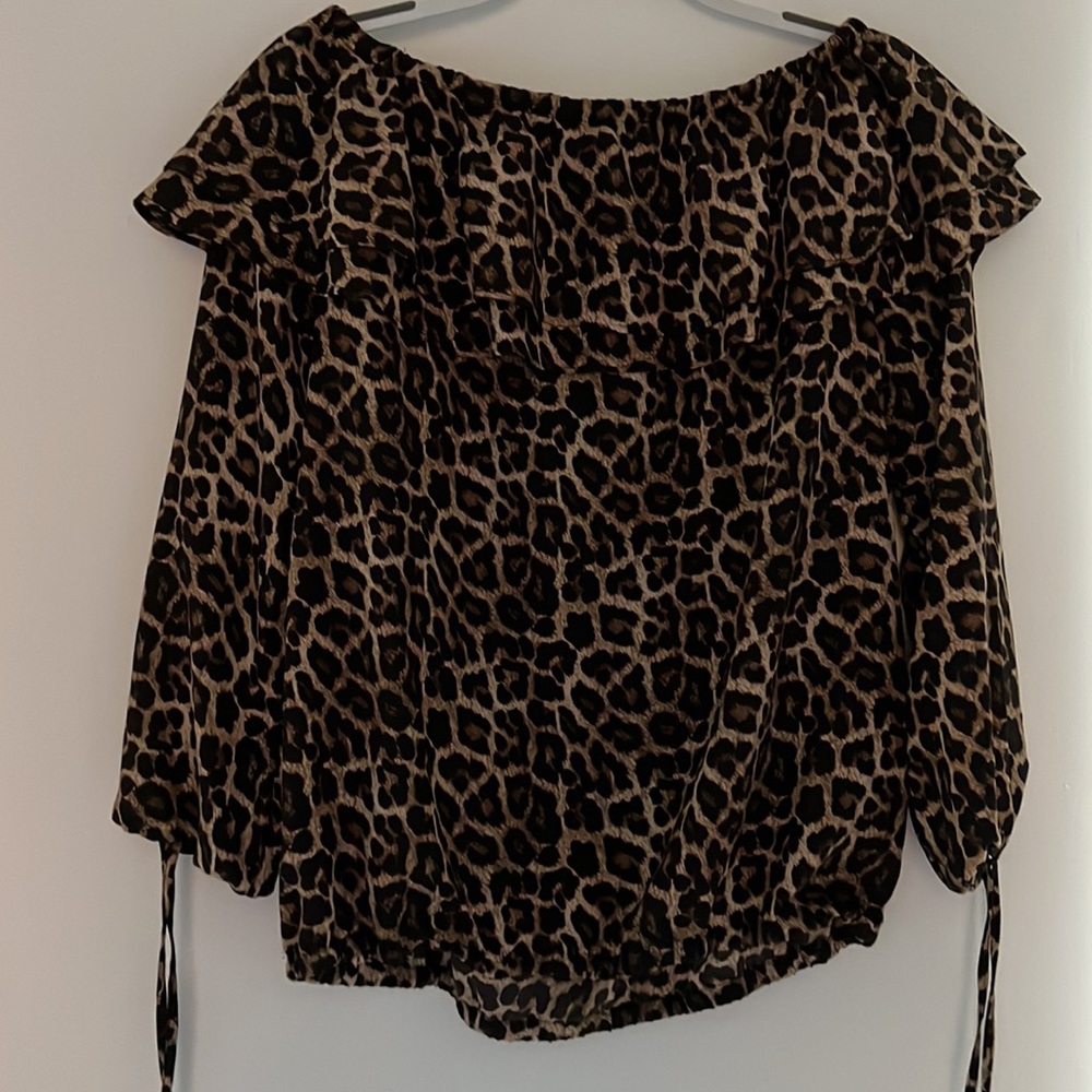 M Kors off shoulder animal print - Picture 2 of 3